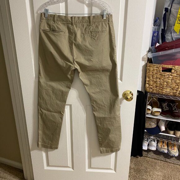 Men's J.Crew Chino Pants - Picture 2 of 5